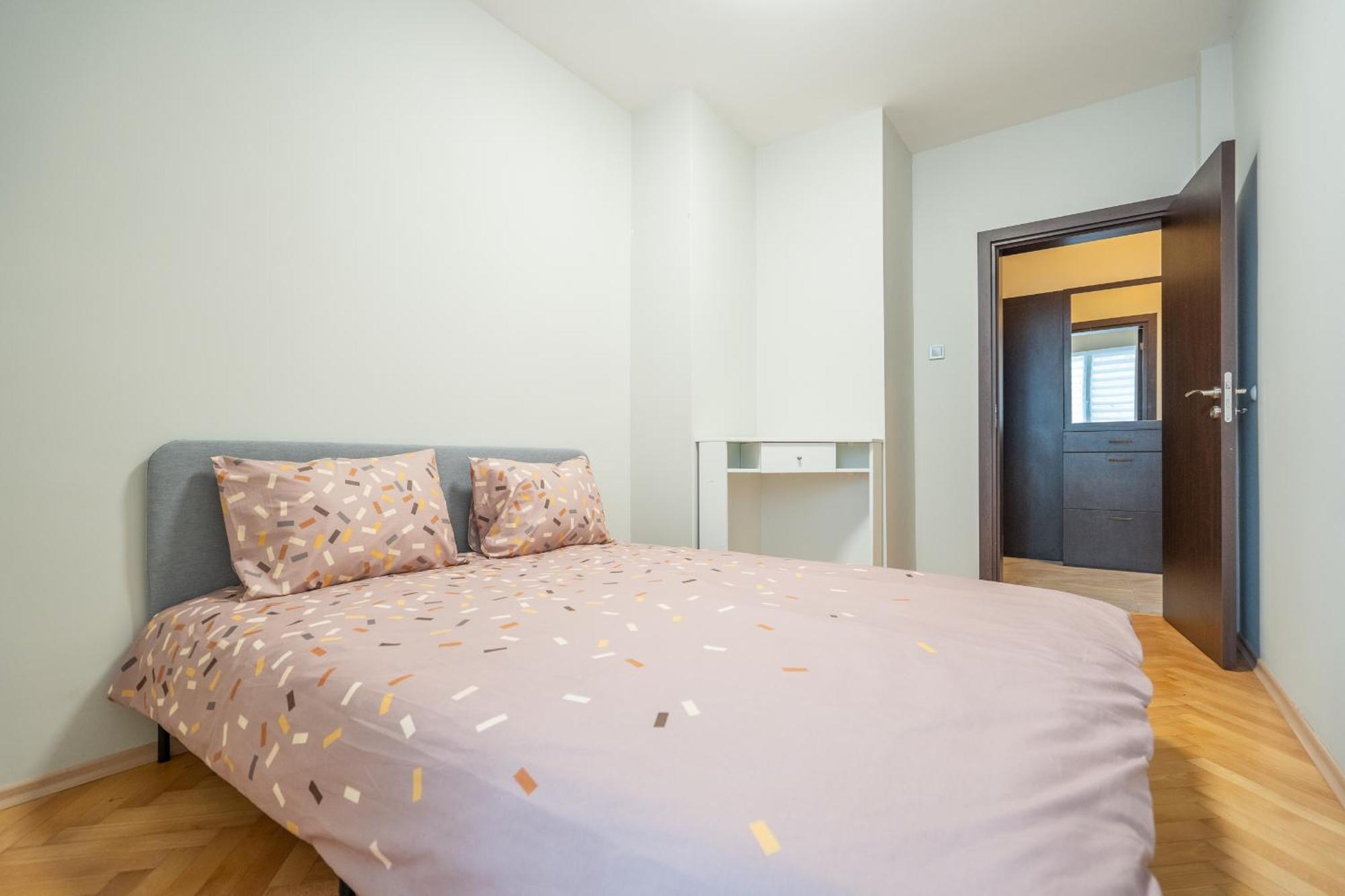 The Right Choice 10 Apartament Sofia
